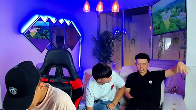 Houseofwarrios webcam