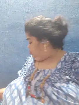 tamilthanushri webcam