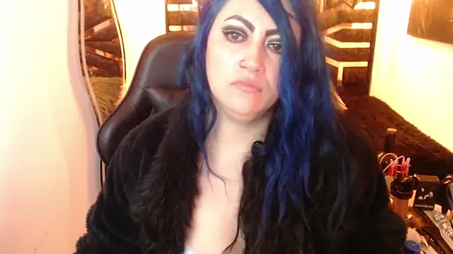 scarleth_blue webcam