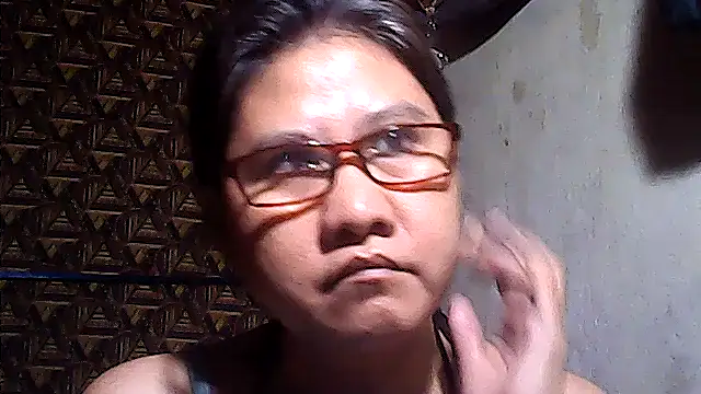 sweetsosie18 - Sweetsosie18's free webcam - UK Sex Cams