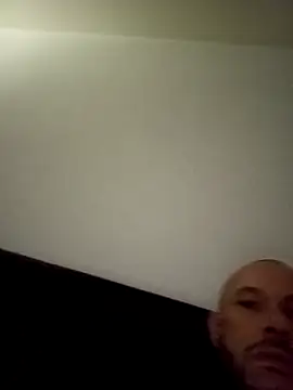 Guitccch live sex cam