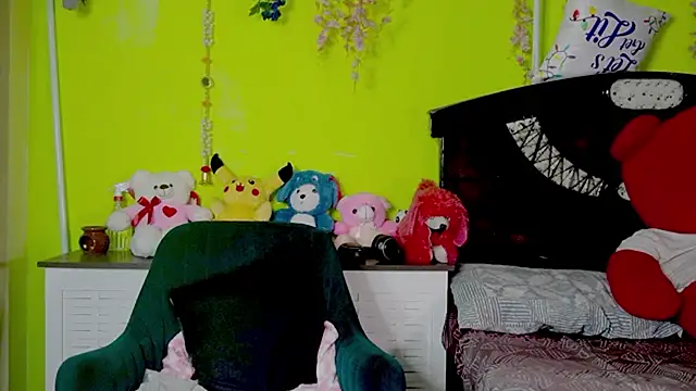 sexyhoney27 (F young) - shower show control