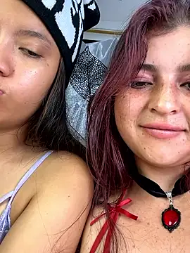 xuxi_xxx (F teen) - suck vagina 😋