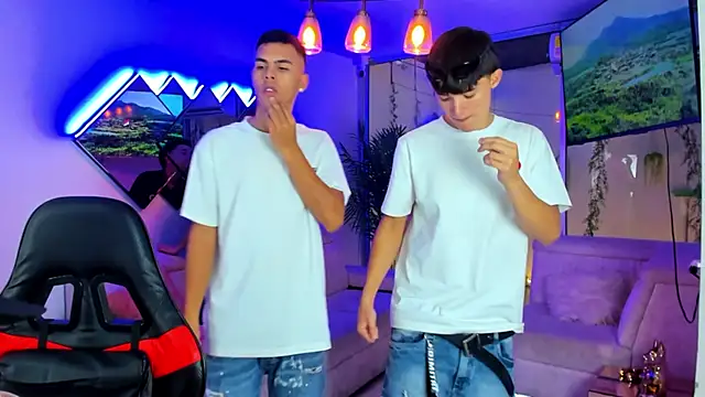 Houseofwarrios webcam