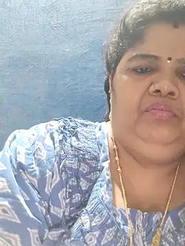 tamilthanushri webcam