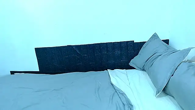 mikhaylahanderson webcam