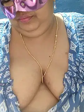 Webcam Model (tamilthanushri)  is live.Free join now!