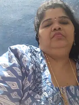 tamilthanushri live sex cam