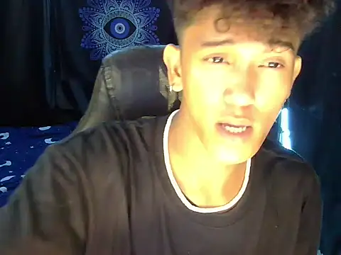 hugekenbigcock (M young) - lets cum together here