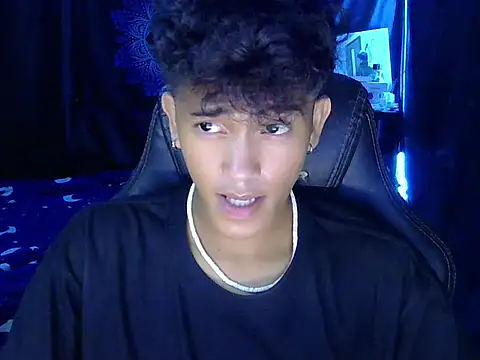 hugekenbigcock webcam