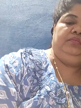 tamilthanushri (F milf) - Ass flash