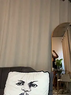 slimcateee (F milf) - Show ass slim