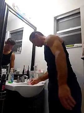 john19893 (Ask my age) - Control my toy unlimited