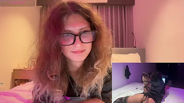 alicepinkhead (T young) - I'm collecting for hormones💜💜💜