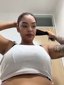 sara-77 (G young) - BREASTS UNCOVERED FOR 5 MINUTES + OIL