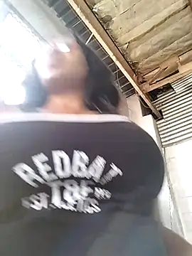 bubblendz1988 (F milf) - suck nipplz squit for daddy lets b rain