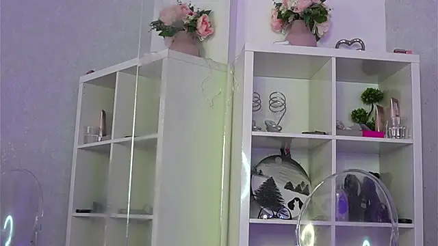 evewilder (F teen) - finger ass