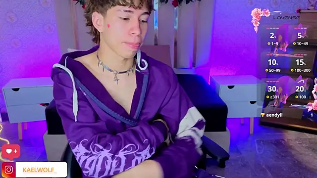 kaelwolf_tay (M twink) - show ass +show dick