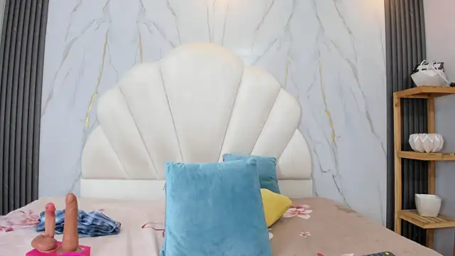 liajohnnson_ (F teen) - Suck Dick