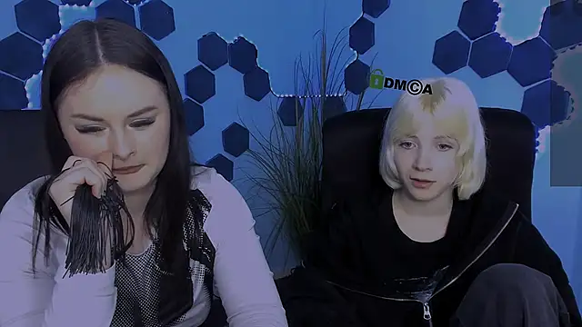 miss_courtney_ (G teen) - spank ass ♥