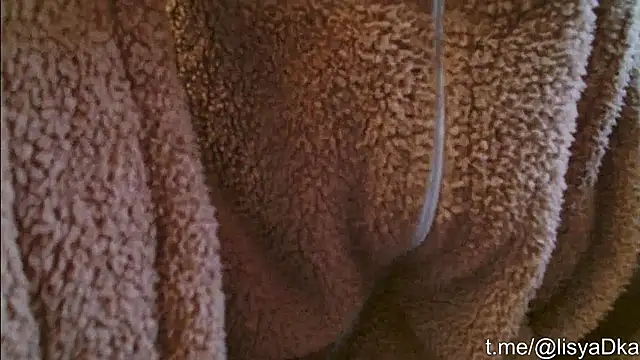 the_slutty_fox (Ask my age) - PUSSY TOUCH!