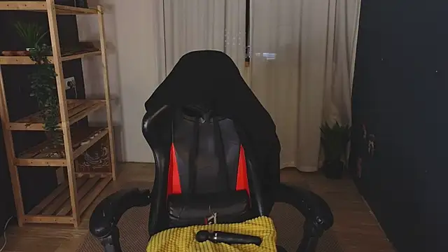 too_sexxxy - Live Cams