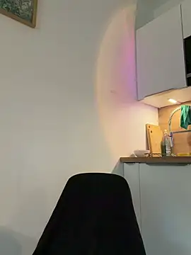 elenascrib - Paar auf stripchat, spricht Deutsch