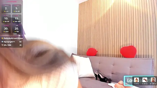 miacoxx_34 - Miacoxx_34's free webcam - UK Sex Cams