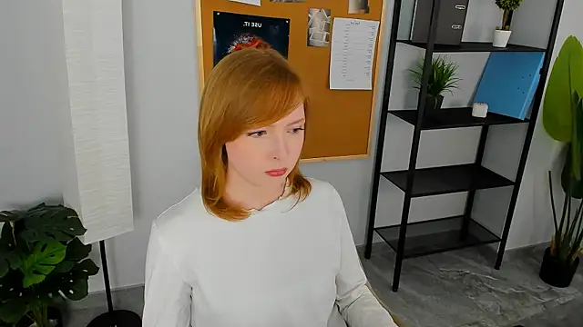 cherrycrushlove - CherryCrushLove's free webcam - UK Sex Cams