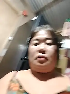 Lovelywoman43 live sex cam