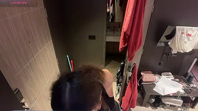 AlicePinkhead webcam