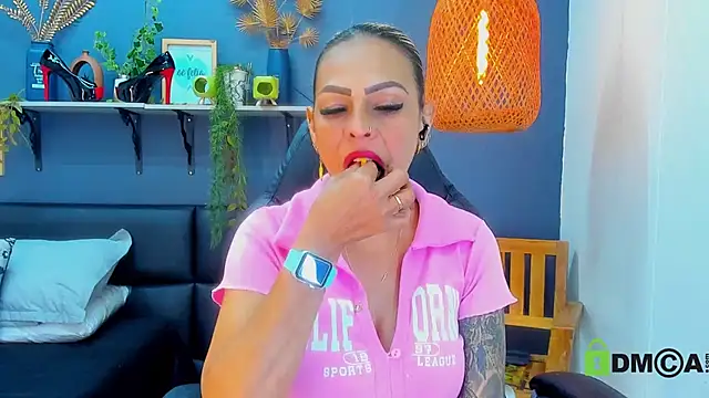 yessila_parker webcam