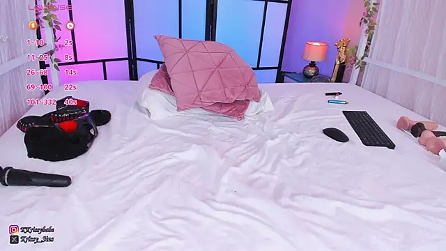 KrissySinsx webcam