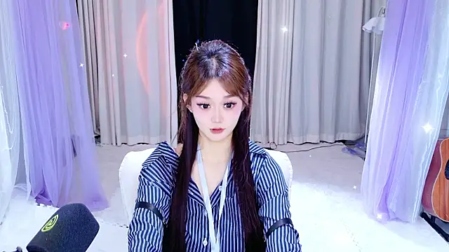 Dancer_Lucky-Nini webcam