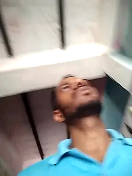 Daddyishere_19 webcam