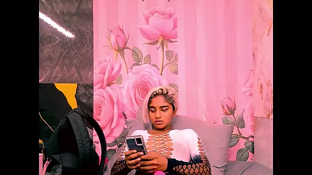 indian_barbie webcam