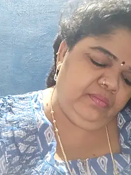 tamilthanushri webcam