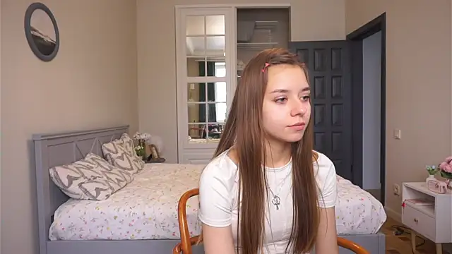 brunalinklater - BrunaLinklater's free webcam - UK Sex Cams