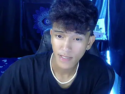 hugekenbigcock webcam