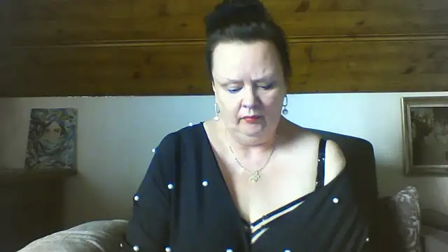 TiffanyMature webcam