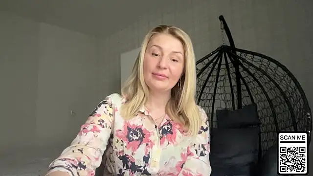 Blondie_xoxoxo webcam