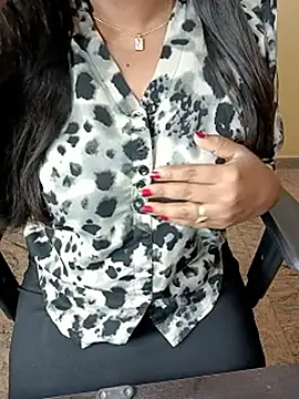 madhu_reddy46 (F milf) - Milk on boobs