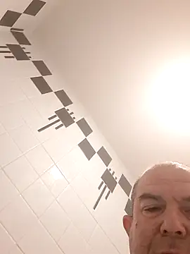 hesjustafriend webcam