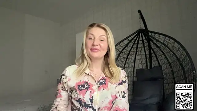 Blondie_xoxoxo webcam