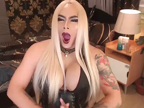 DominatrixMistressSilva webcam