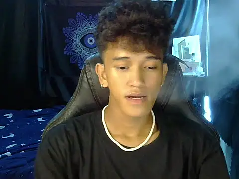 hugekenbigcock webcam