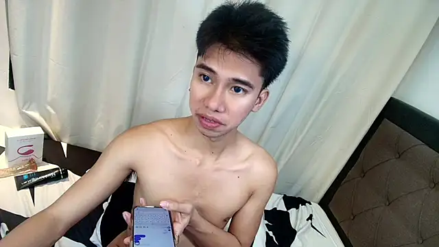 Ur_pinoyhotbrix webcam