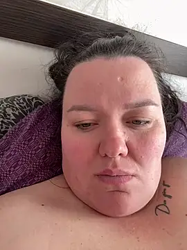 sunnyleila2101 - SunnyLeila2101's free webcam - UK Sex Cams