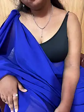 priya__sexy_ (F teen) - Boobs Oil Massage