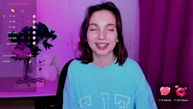 KindHazelHere_ webcam